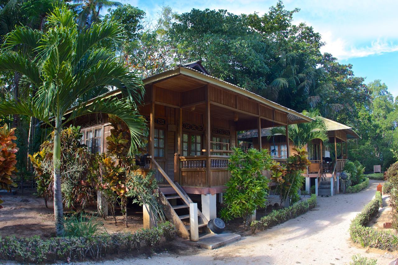 Two Fish Resort Bunaken Bagian luar foto