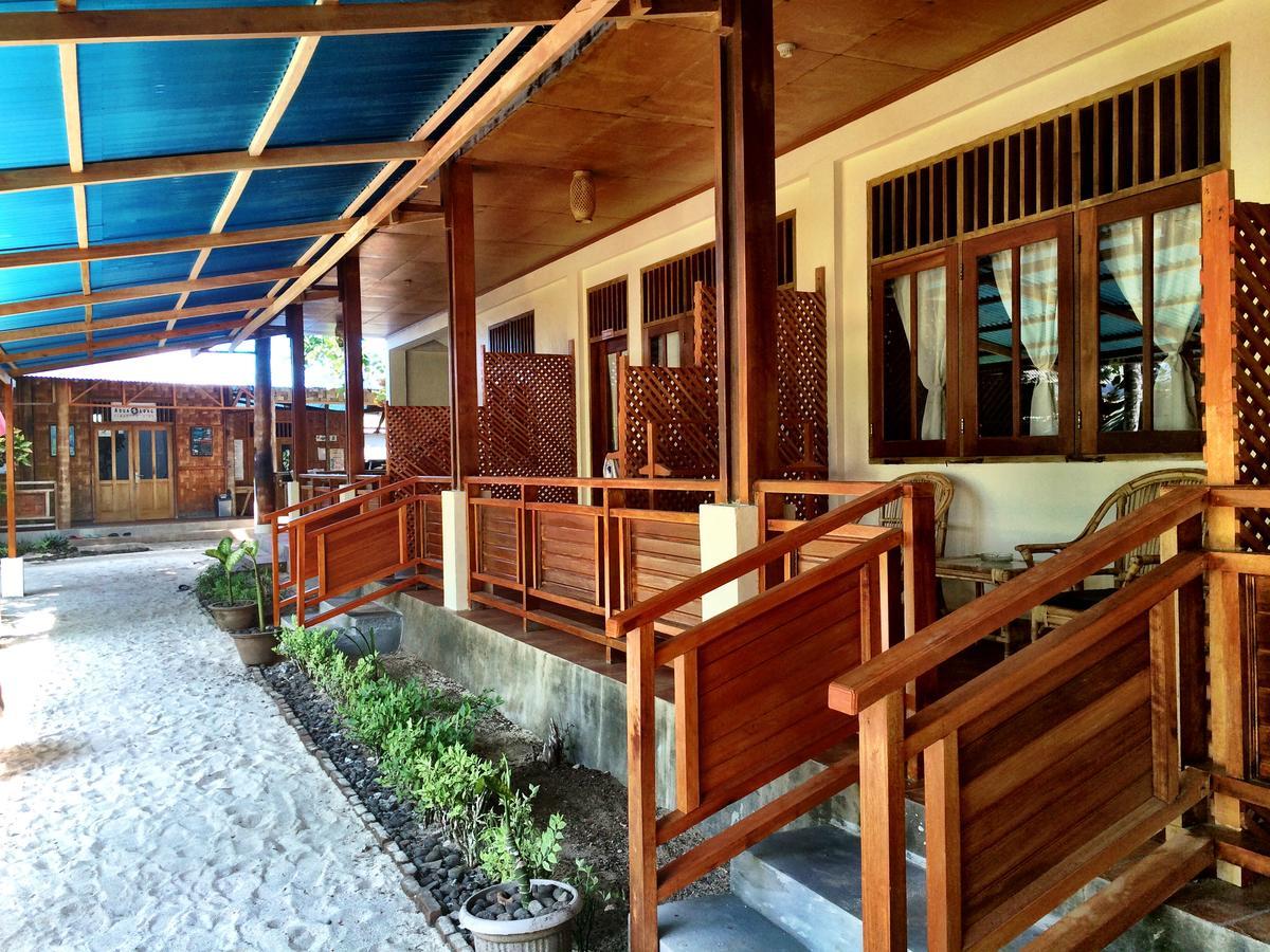 Two Fish Resort Bunaken Bagian luar foto